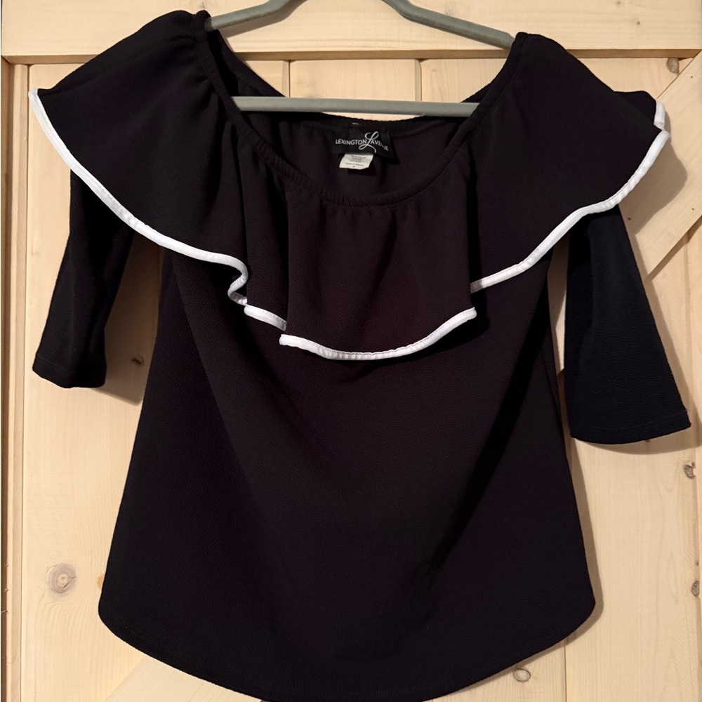 Lexington Avenue Black Ruffle Women's Top Size Small